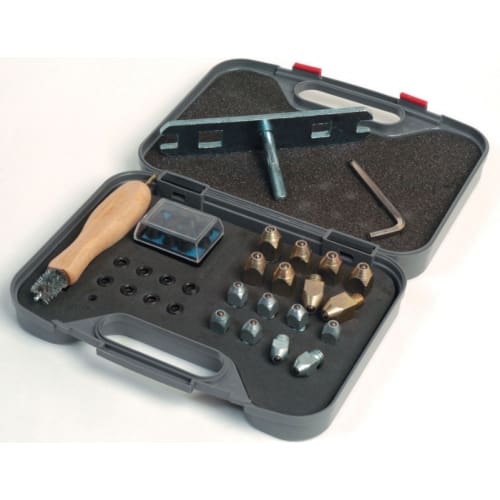 Boomerang Equestrian - Lincoln Stud Kit