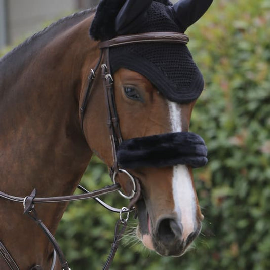 Boomerang Equestrian - Kentucky Sheepskin Noseband Cover Black